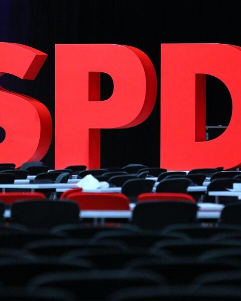 SPD-Logo mit Betonung auf Datenschutzaufsicht und Künstlicher Intelligenz im Land Nordrhein-Westfalen.