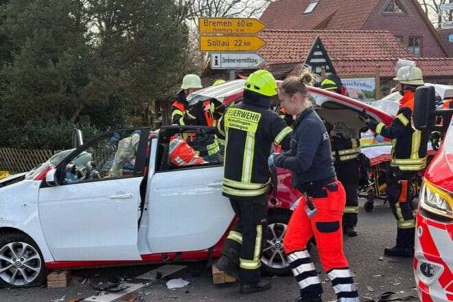 Schwerer Verkehrsunfall in Hemslingen nach Übersehen eines Fahrzeugs