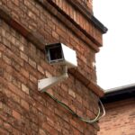 Ein Gefängnis, das Ermittlungen zu einem versuchten Tötungsdelikt symbolisiert.