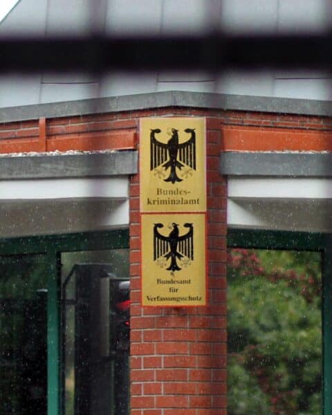 Überprüfung von Organisationen durch Verfassungsschutz: Staatliche Kontrolle oder Schutz der Zivilgesellschaft?