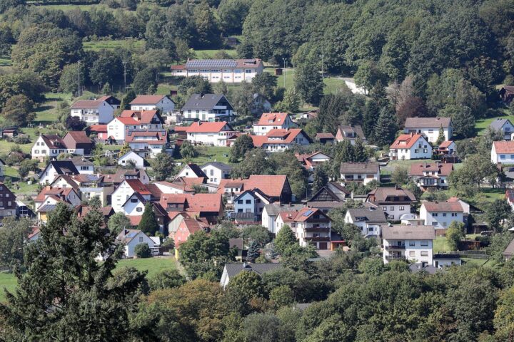 Wechselhaftes Wetter in Hessen: Wolken, Sonne und Temperaturen zwischen 0 und 19 Grad.