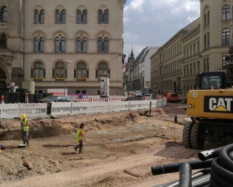 Politiker Bilay warnt vor Rückkehr der Straßenausbaubeiträge in wirtschaftlich schwierigen Zeiten.