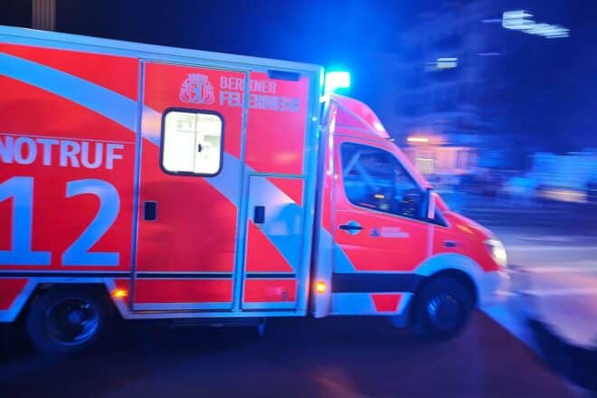 21-Jähriger nach Baumunfall in Morsbach lebensgefährlich verletzt