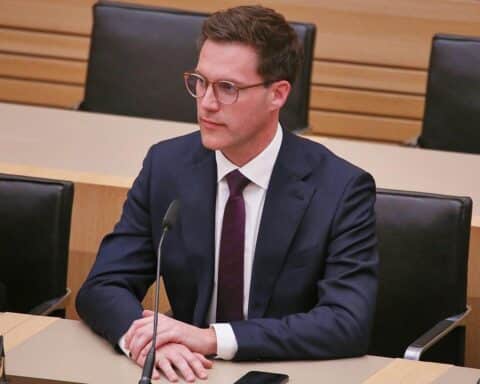 Manuel Hagel lehnt AfD-Vorschlag ab, betont Koalitionsverantwortung mit den Grünen in Baden-Württemberg.
