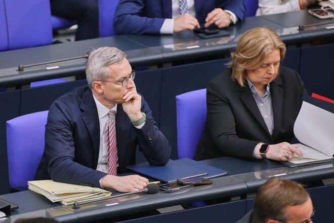 Bas und Wildberger kündigen digitales Sozialportal an