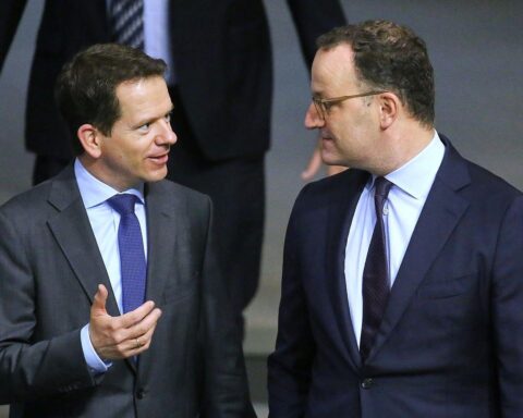 Jens Spahn und Martin Plum stehen im Fokus der Union, Justiziar-Posten besetzt.