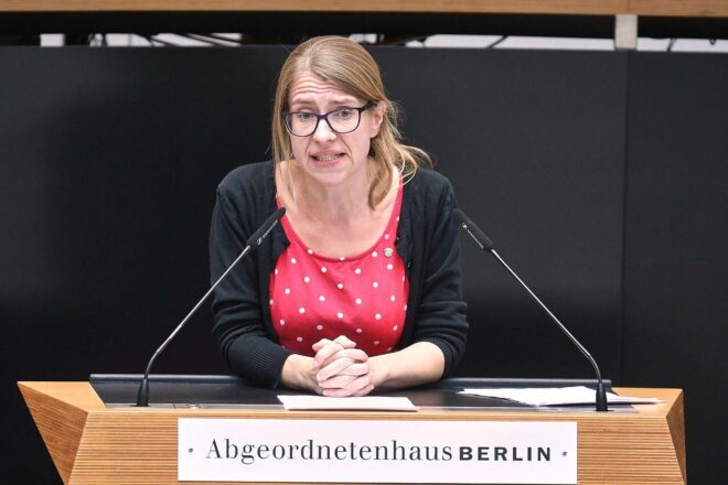 Bildungssprecherin der Linken kritisiert Entlastungsvereinbarung als Mogelpackung