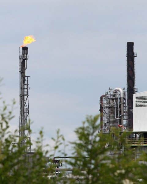 Raffinerie PCK in Schwedt, Verhandlungen über Klage gegen Rosneft und Energieversorgungssicherheit.