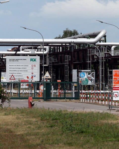 Raffinerie PCK in Schwedt: Industriebetrieb mit Beschäftigungsgarantie, Energiesicherung und Zukunftsperspektiven.