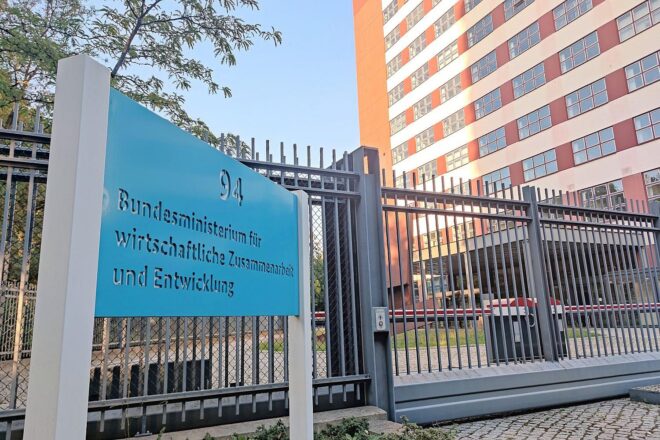 Bundesregierung schließt UNIDO-Investitionsbüros
