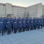 Bußgeldandrohung für Männer: Wehrdienst-Fragebogen der Bundeswehr, hohe Rücklaufquote, verpflichtend ausfüllen.