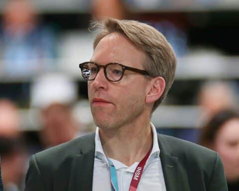 Marc Henrichmann spricht über militärische Zusammenarbeit zwischen China und Russland; geopolitische Spannungen im Fokus.
