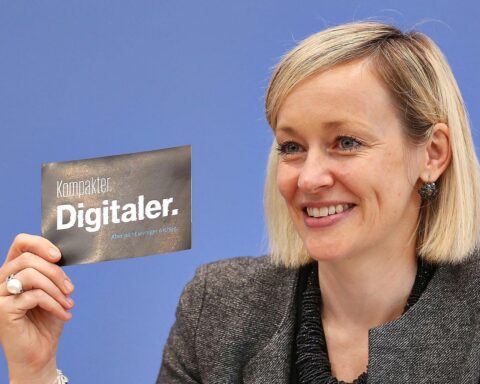 Louisa Specht-Riemenschneider kritisiert Gesichtserkennung und fordert datensparsame Alternativen für Datenschutz.
