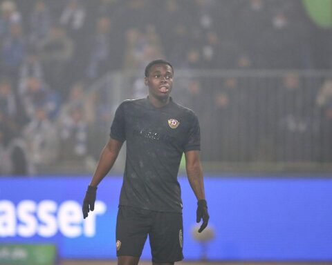 Kofi Amoako verlässt Dynamo Dresden nach erfolgreicher Saison; wechselt zum Hamburger SV.