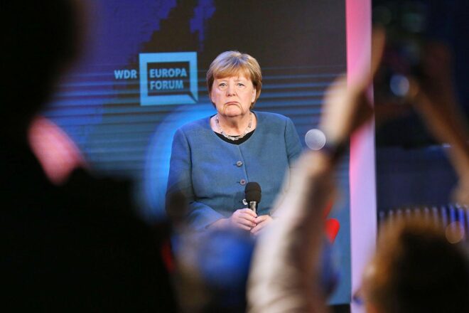 Ex-Trump-Berater wirft Merkel leichtgläubigen Umgang mit Putin vor