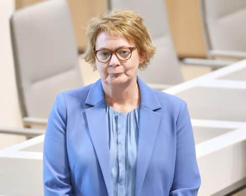 Drei Innenminister besprechen Sicherheit und Bevölkerungsschutz nach Finnland-Reise, ernste Anforderungen an Bundesregierung.