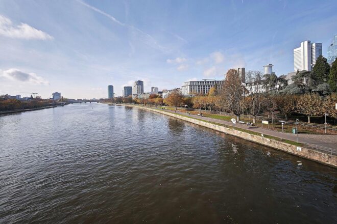 Frankfurt startet Postkartenaktion zur Mietpreisbremse