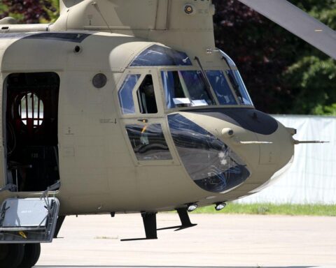 US-Hubschrauber in Bayern: Symbol für strategische Militärpräsenz und transatlantische Partnerschaft.