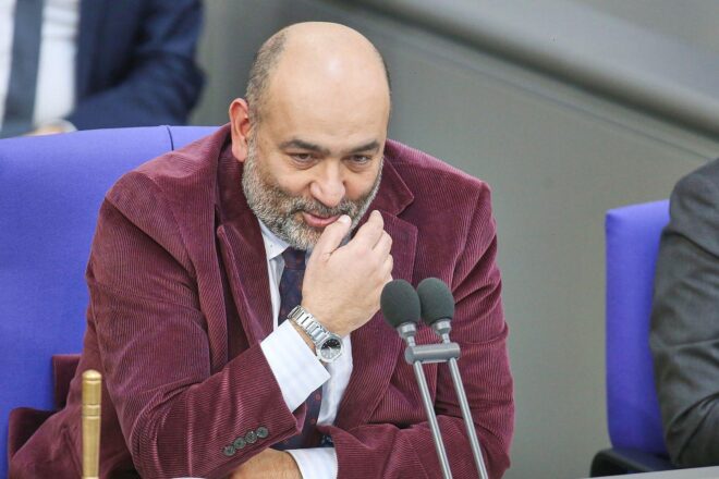 Grüne sehen Ministerpräsidentenwahl Özdemirs als positives Signal