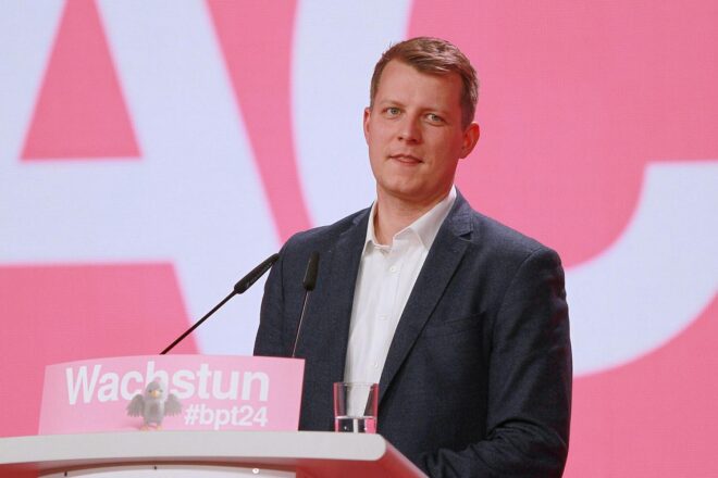 Höne verzichtet auf Kandidatur für FDP-Vorsitz