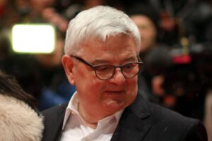 Joschka Fischer warnt vor CDU-AfD-Koalition; Gefahren für Demokratie und kulturelle Freiheit betont.