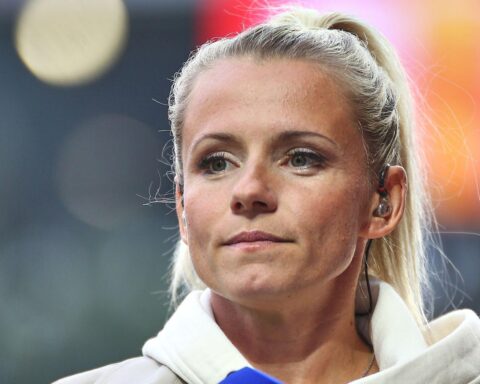 Julia Simic analysiert Trainerwechsel bei Eintracht Frankfurt und vergleicht mit VfB Stuttgart.