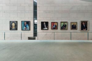 Gemäldegalerie mit Porträts deutscher Bundeskanzler, Umgestaltung in Planung, Petersburger Hängung.