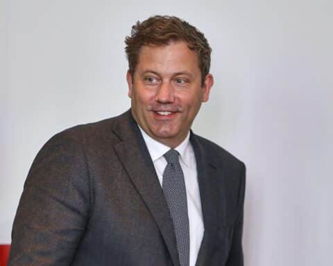 Lars Klingbeil spricht auf DGB-Kongress über Mitbestimmung und wirtschaftliche Herausforderungen in Deutschland.