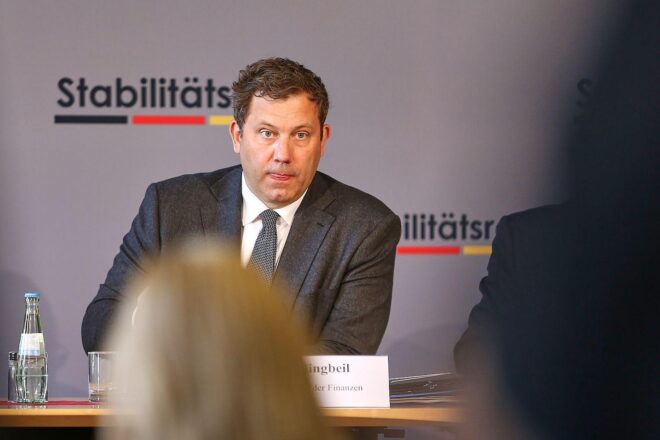 Klingbeil plant keine neue Behörde zur Geldwäsche-Bekämpfung
