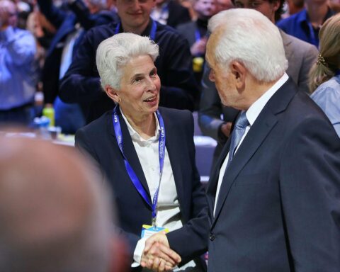 Wolfgang Kubicki warnt Marie-Agnes Strack-Zimmermann vor Kritik und Spaltung der FDP.