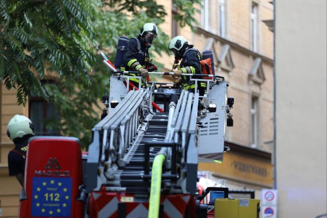 Landwirtschaftliche Halle in Pleiling brennt vollständig nieder