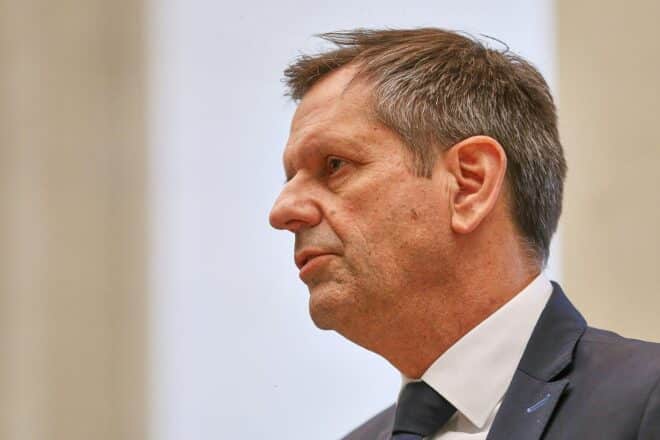 Lies fordert konzertierte Aktion gegen Krise
