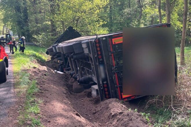 Lkw-Unfall in Rehr führt zu stundenlanger Vollsperrung