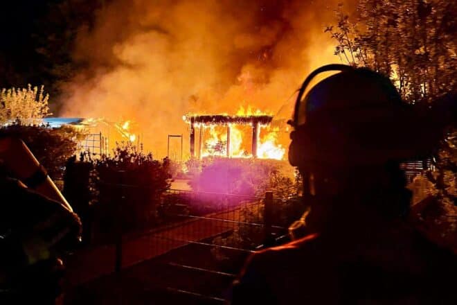 Mehrere Brandeinsätze halten Feuerwehr Essen am Maifeiertag in Atem