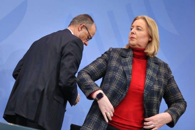 Mehrheit widerspricht Merz` und Bas` Migrationsaussagen