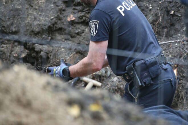 Menschliche Knochen auf Spielplatz in Kreuzberg gefunden