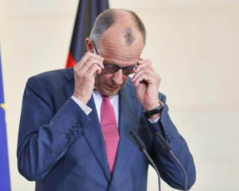 Friedrich Merz spricht zur US-Iran-Strategie, betont transatlantische Beziehungen und Zusammenarbeit.