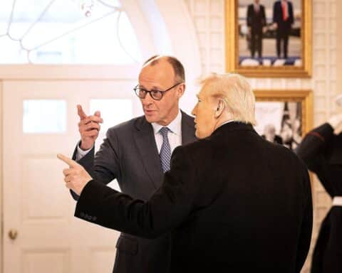 Friedrich Merz telefoniert mit Donald Trump über internationale Konflikte und Partnerschaft in der NATO.