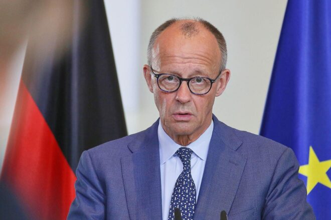Merz wirft Putin "rücksichtslose Eskalation" im Ukraine-Krieg vor