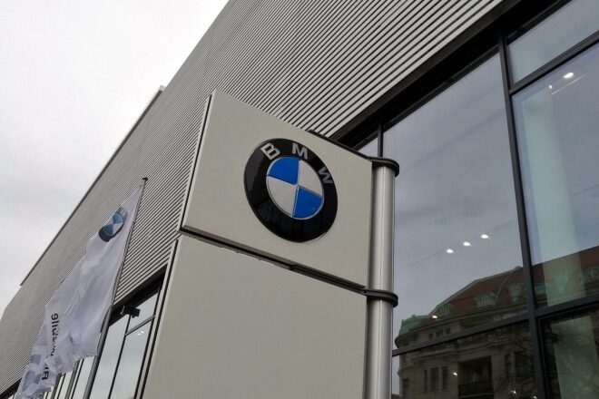 Michael Nikolaides wird BMW-Strategiechef