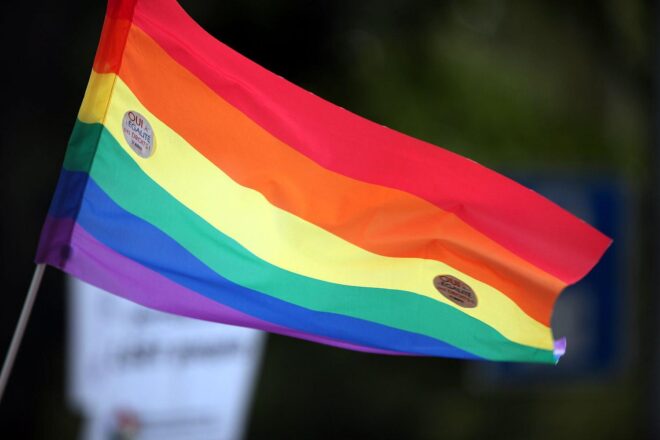 Ministerien uneins über Hissen von Regenbogenfahne