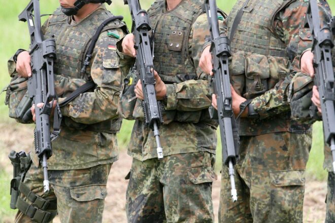 Pistorius plant Neugestaltung der Bundeswehr-Beschaffungsprozesse