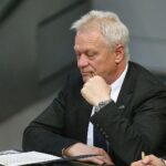 Alois Rainer spricht über das Tierhaltungskennzeichen für Schweinefleisch und Zeitplan.