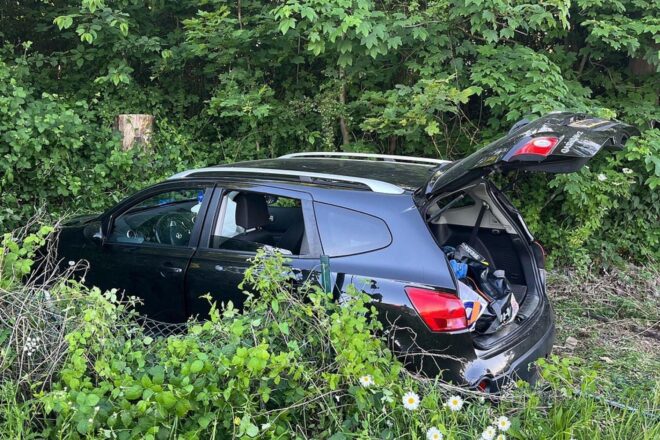 Schwerer Unfall auf L223: Fahrer unter Alkohol- und Drogeneinfluss verletzt mehrere Insassen