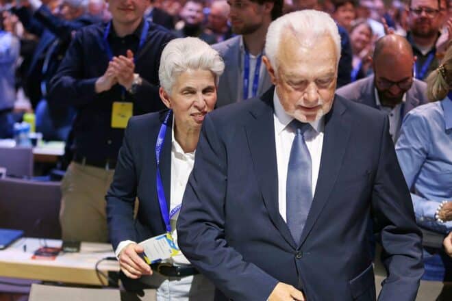 Marie-Agnes Strack-Zimmermann und Wolfgang Kubicki beim FDP-Parteitag in Berlin am 30. Mai 2026.