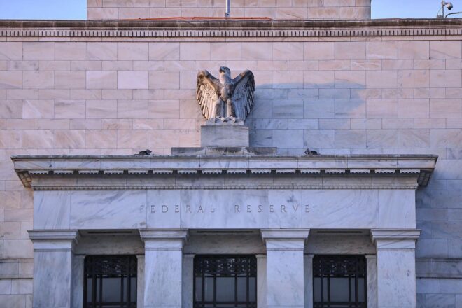 Trump-Kandidat Warsh vom US-Senat als neuer Fed-Chef bestätigt