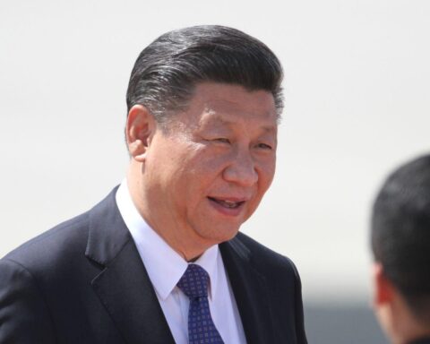 Xi Jinping und Donald Trump bei bilateralen Gesprächen über Öl und Sicherheit im Iran.