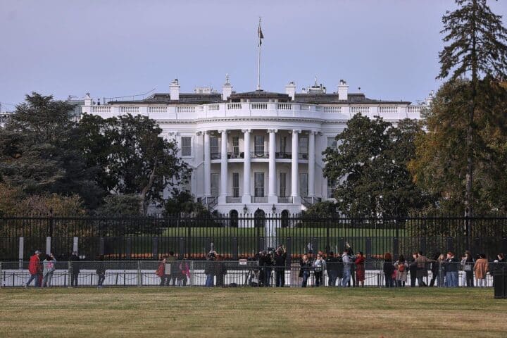 Weißes Haus als Symbol für US-Politik, im Kontext von Raúl Castros Anklage.
