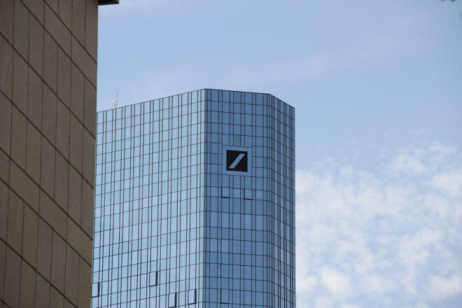 Union Investment gegen höhere Bezüge für Deutsche-Bank-Aufsichtsrat