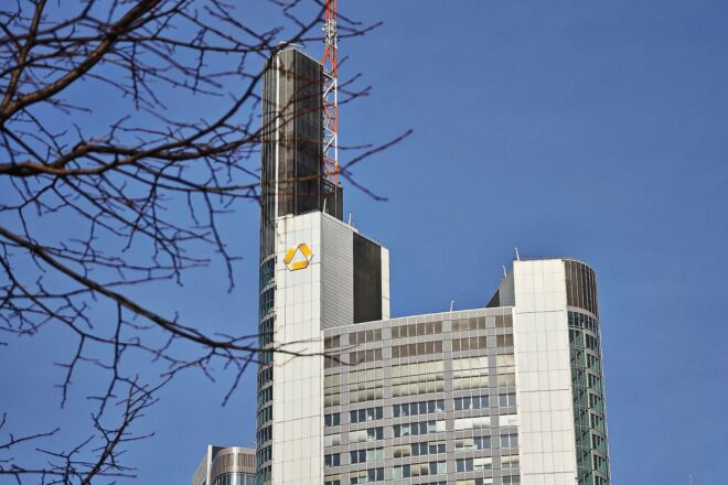 Verdi lehnt Commerzbank-Übernahme durch Unicredit ab